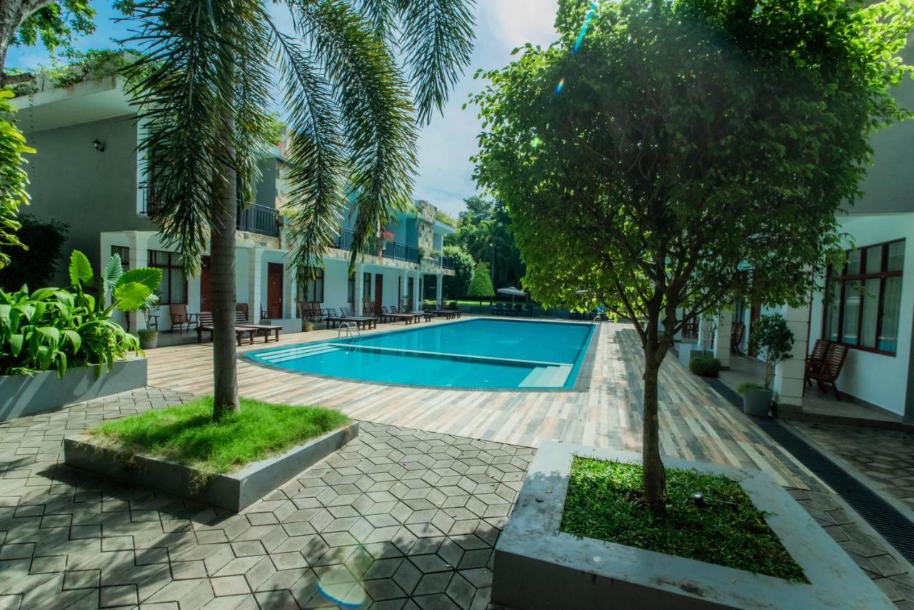 Royal Reach Udawalawe Ξενοδοχείο Εξωτερικό φωτογραφία