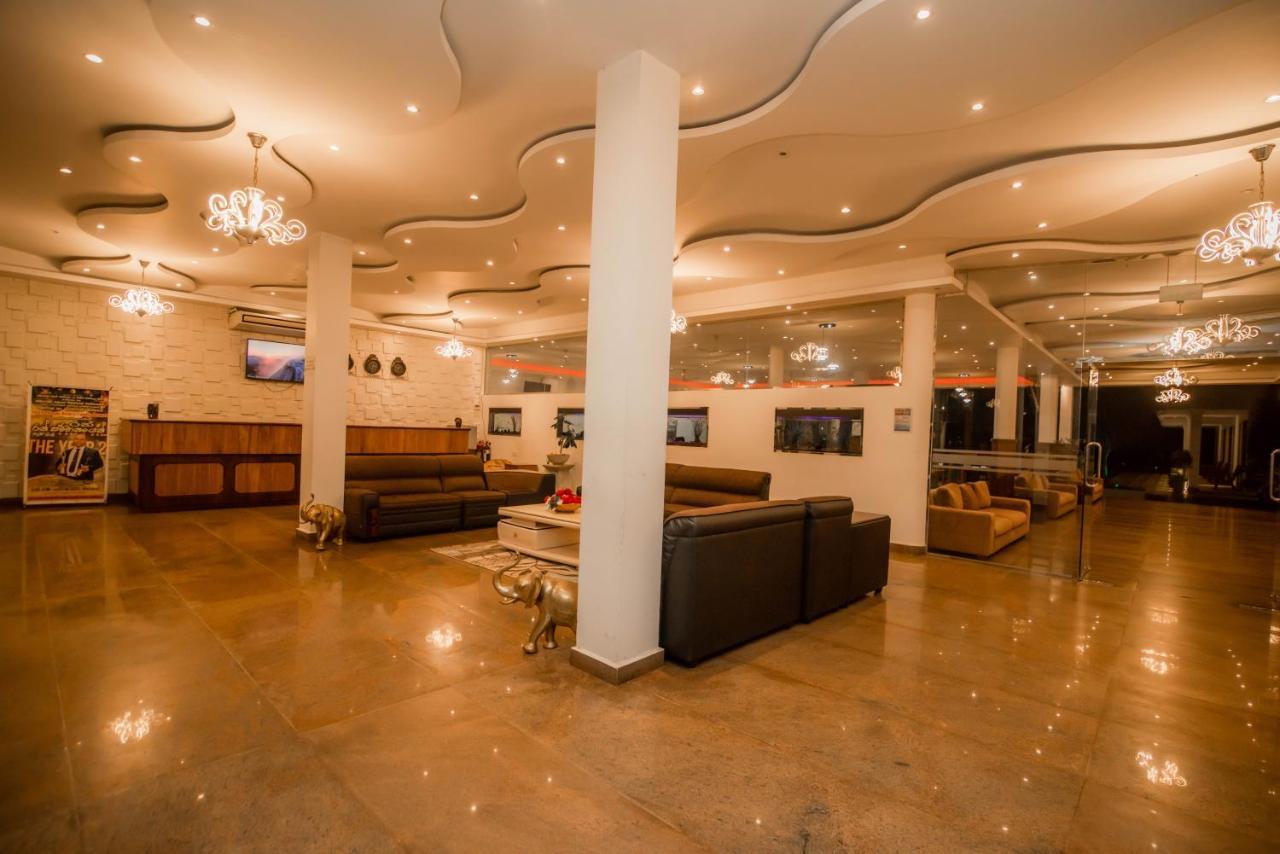 Royal Reach Udawalawe Ξενοδοχείο Εξωτερικό φωτογραφία