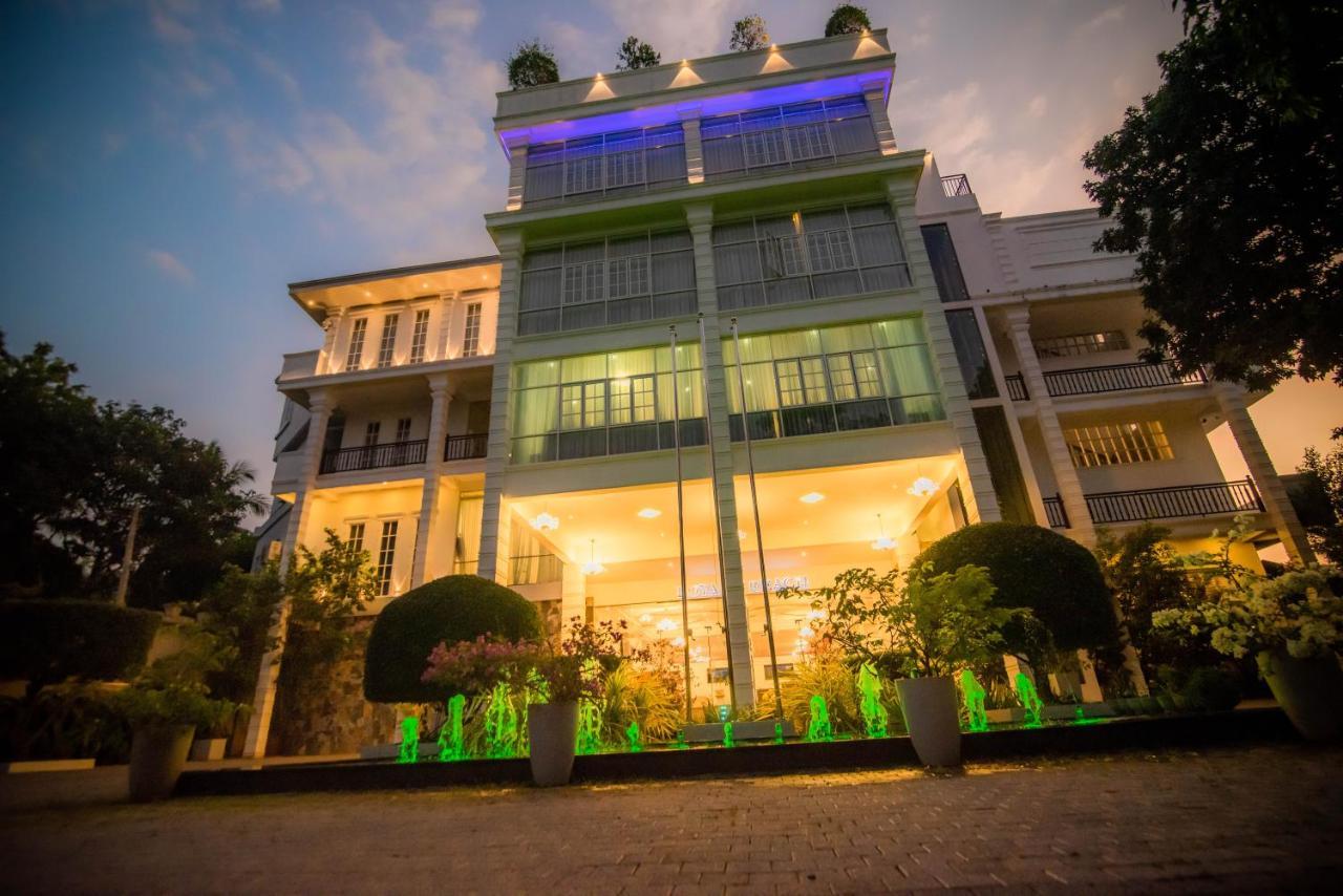 Royal Reach Udawalawe Ξενοδοχείο Εξωτερικό φωτογραφία